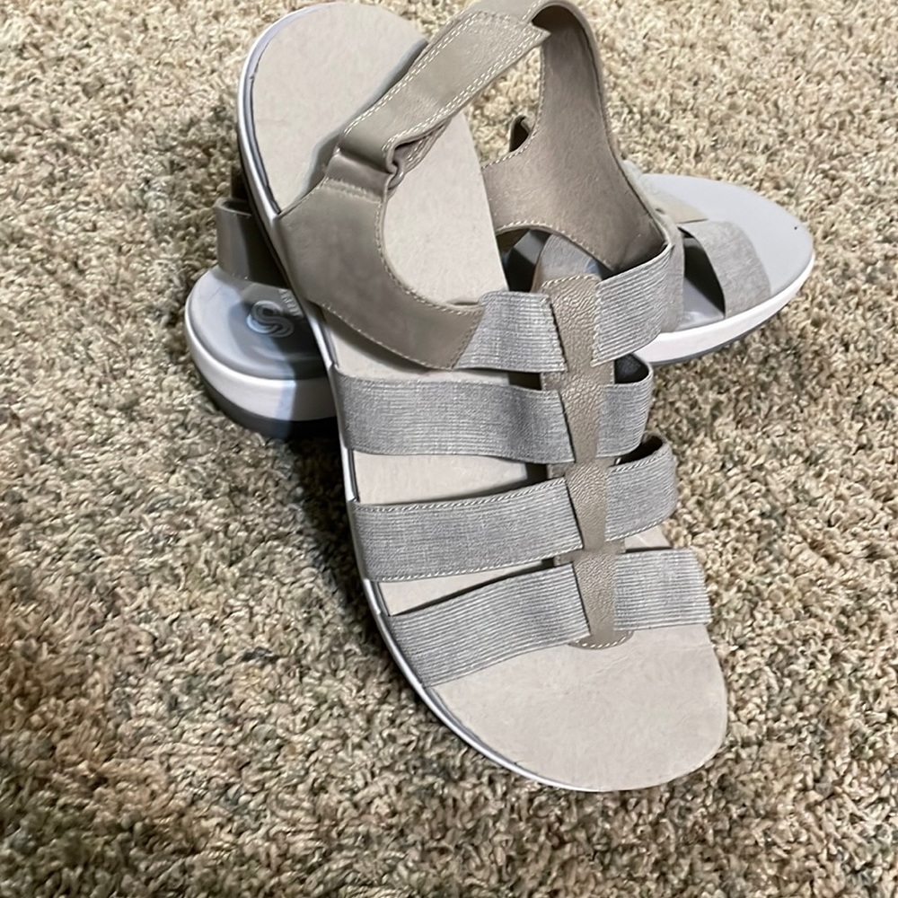Cloudstepperss Clarks in gray size 12